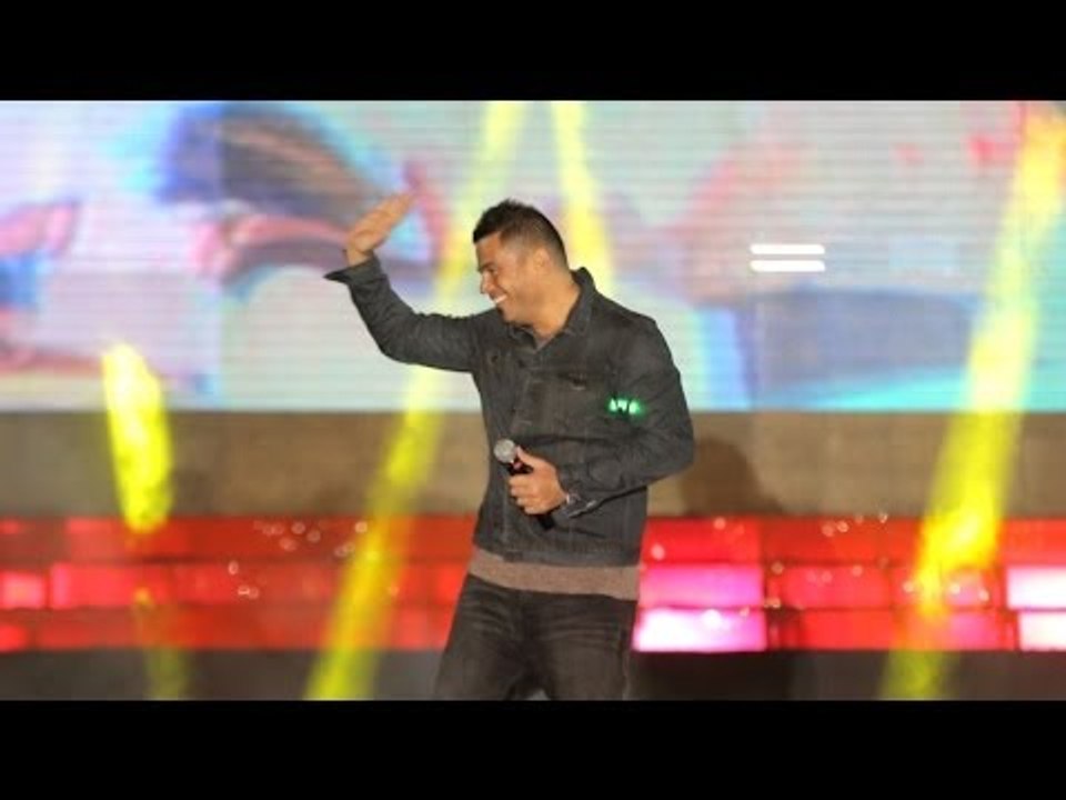 Amr Diab - Mafeesh Menak (Emirates Heights 2013) عمرو دياب - مفيش منك