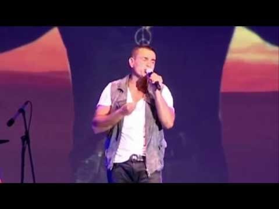 Amr Diab - Yehmak Fe Eh (Dubai 2010) عمرو دياب - يهمك في أيه