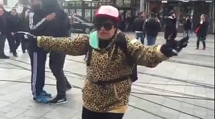 Un rappeur de Saint Denis en colère contre les terroristes