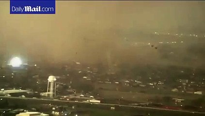 Incredible Footage of Tornados Tearing Up Oklahoma