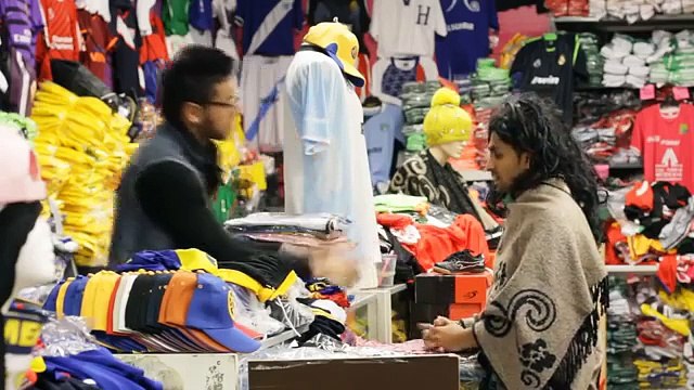 Aunty's Bargaining power-Dhoom Bros