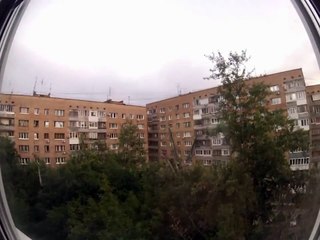 Нечто ползает по стенам домов в Самаре