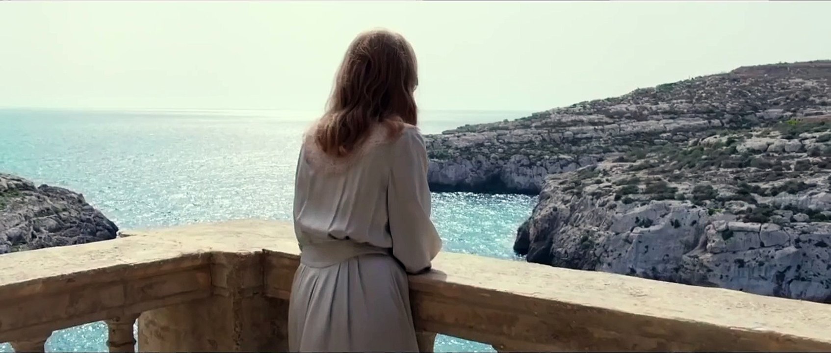 HAYATIN KIYISINDA TÜRKÇE ALTYAZILI FRAGMAN