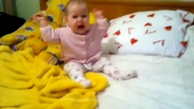 Как успокоить ребёнка)