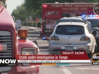 Head-on wreck under investigation in Tempe