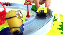 Minions und Spielzeugautos - Lustiges Video für Kinder in deutsch