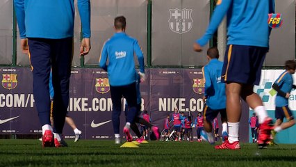 FC Barcelona training session: Youngsters join first team in workout