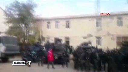 Operasyondan dönen polisler böyle karşılandı