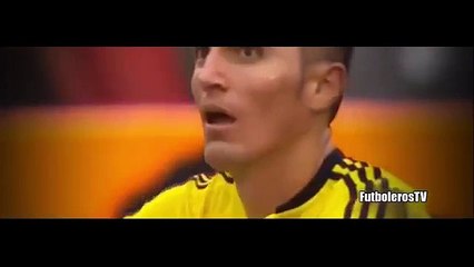 Mira cómo James Rodríguez empujó a Daniel Torres
