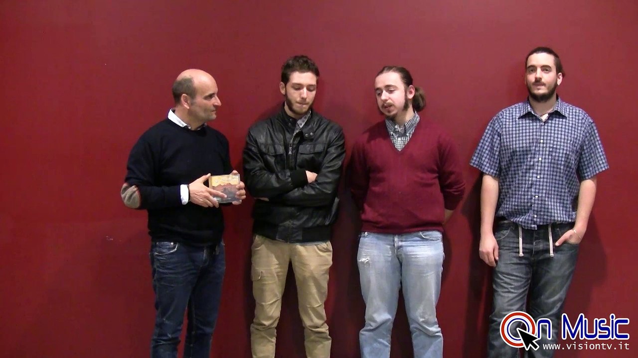 Intervista Away From Crowd