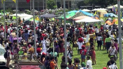 Descargar video: Tumulto em marcha das mulheres negras em Brasília