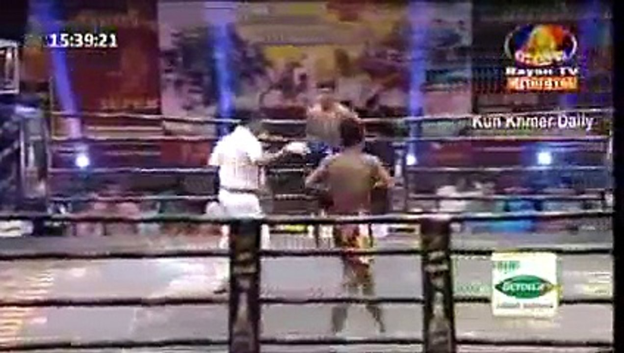 Khmer Boxing | Veasna Vs Sou Pi | Bayon Boxing | 14 November 2015