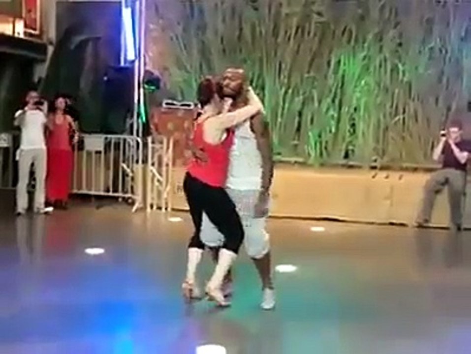El baile más sensual que jamas hayas visto