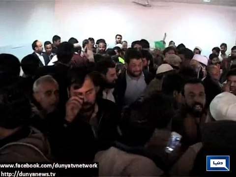 Dunya News - Peshawar attack: Emergency imposed in Lady Reading Hospital