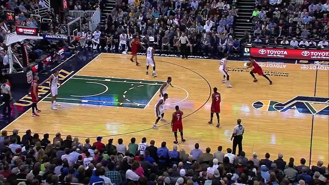 DeMar DeRozan Slam on Rudy Gobert!