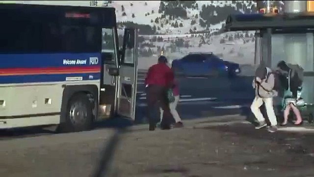 Beau geste dans la tempête! Vents forts dans le Colorado