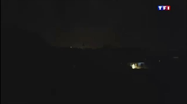 Assaut de Saint-Denis : échange entre la femme kamikaze et la police