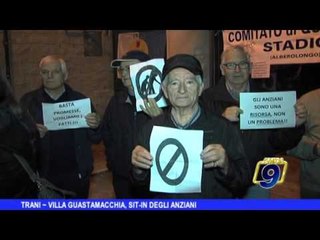 TRANI | Villa Guastamacchia, sit-in degli anziani