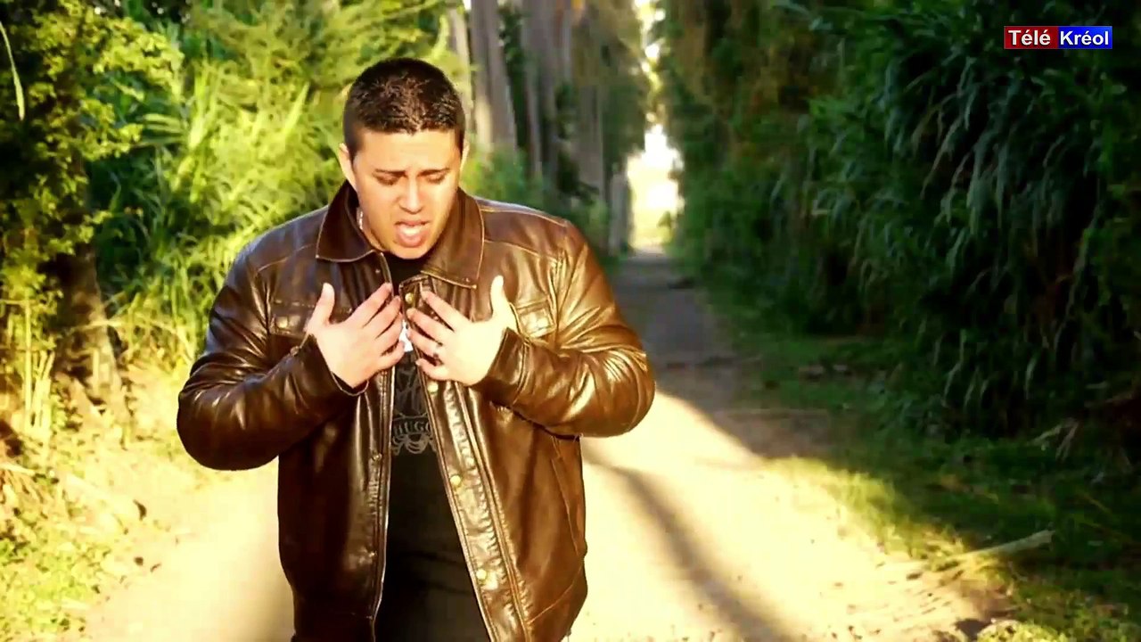 tele kréol en live de Ile de la reunion island (AUTO-RECORD) (2015-11-19 10:43:14 - 2015-11-19 10:44:44)