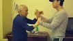 Donnie Yen entrenando Wing Chun con el gran Maestro Ip Chun