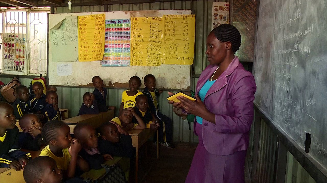 Kenya : les tablettes numériques font leur entrée à l'école