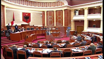 Ministrit Tahiri i thyhet karrikia