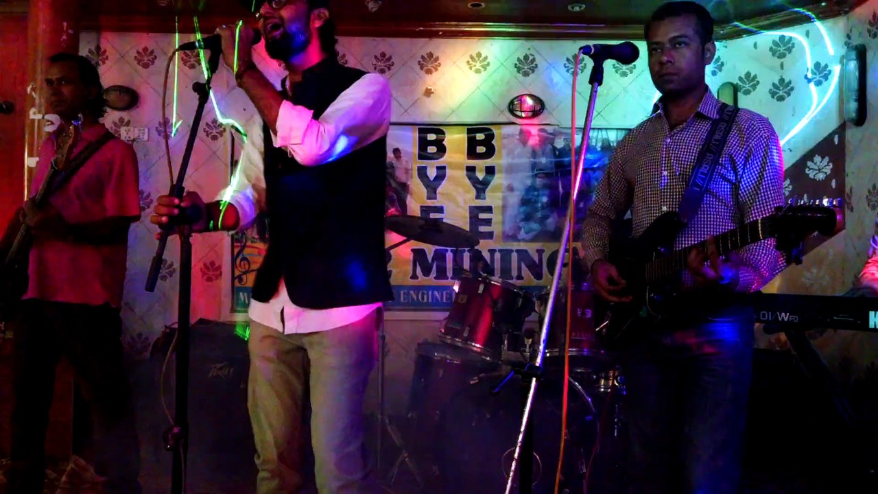 Zindagi @ MUET Waqar Danish & Sain The Band