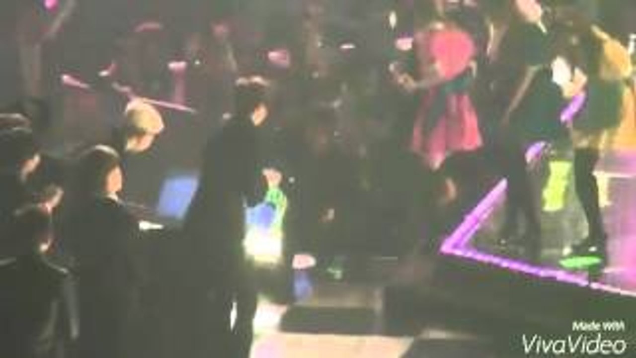 151107 MMA BTS & iKON After Red Velvets Speech