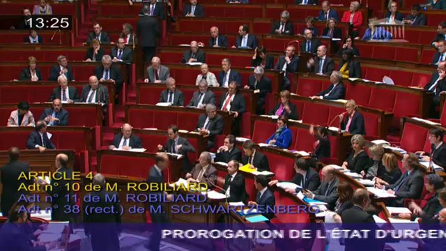 Le lapsus et le fou rire de Claude Bartolone à l'Assemblée