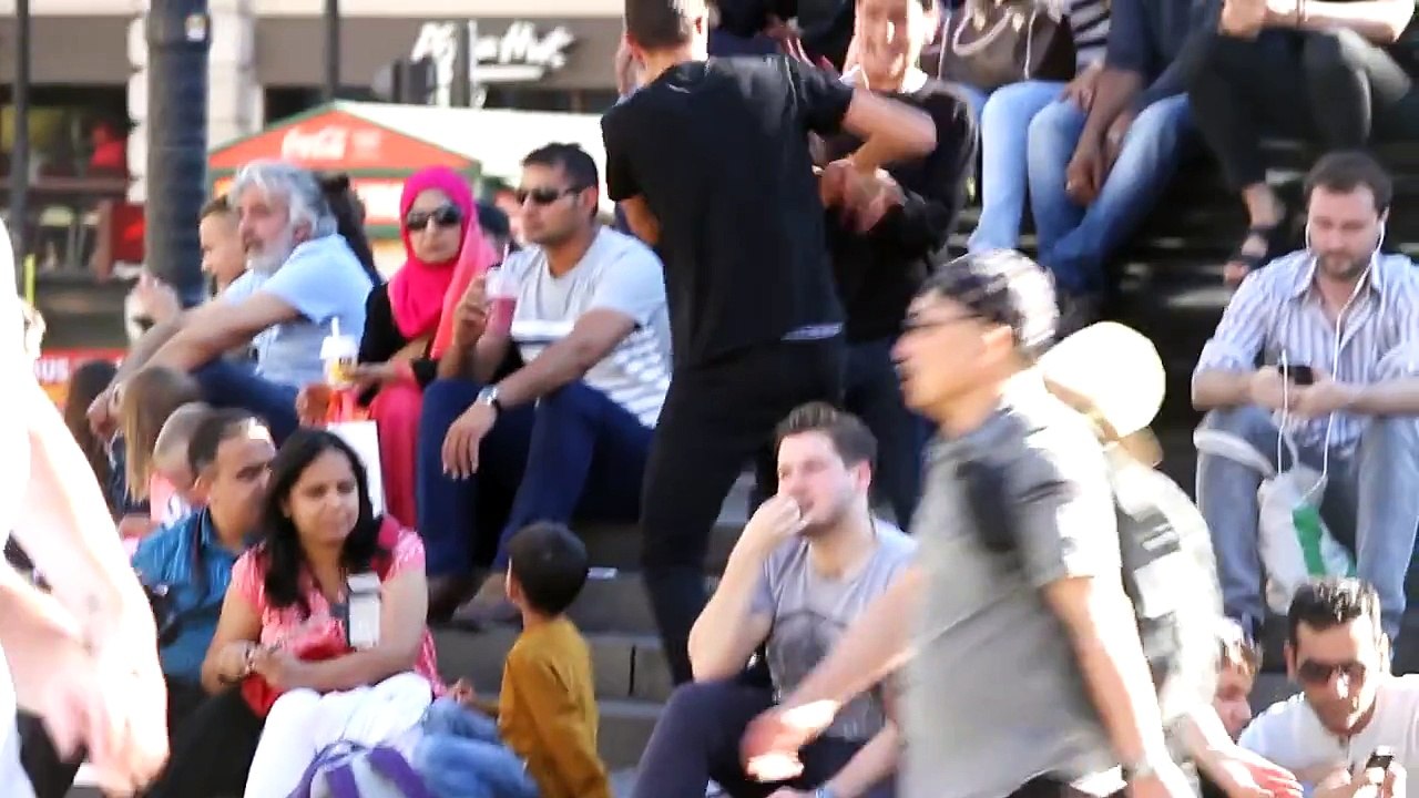 Play Fighting In Public Prank