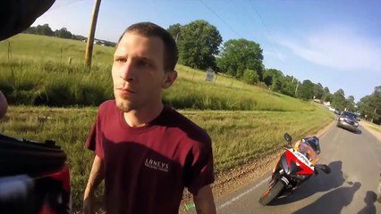 Motard coup de casque - vidéo Dailymotion
