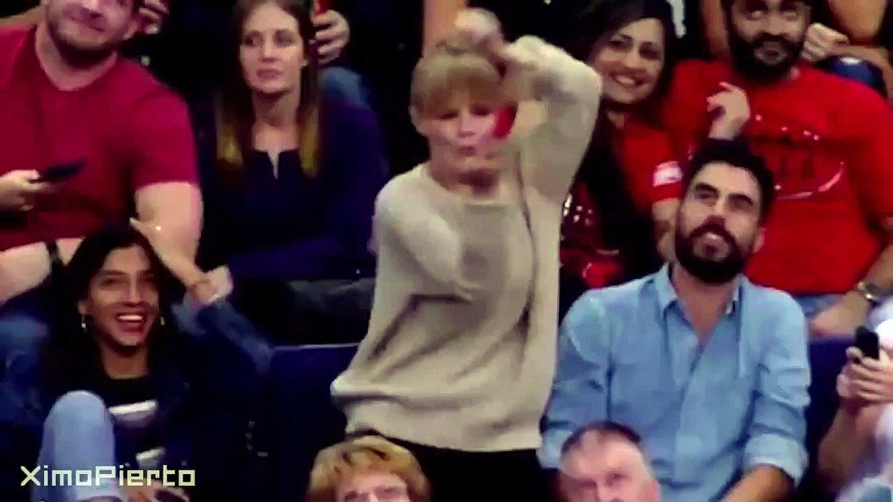 Dancing Fan at Bulls-Suns Game _ November 18, 2015 _ NBA 2015-16 Season