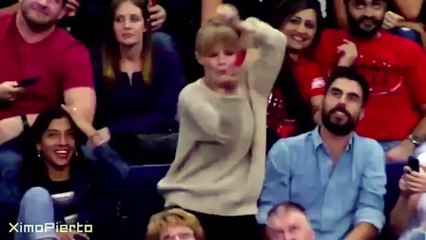 Dancing Fan at Bulls-Suns Game _ November 18, 2015 _ NBA 2015-16 Season