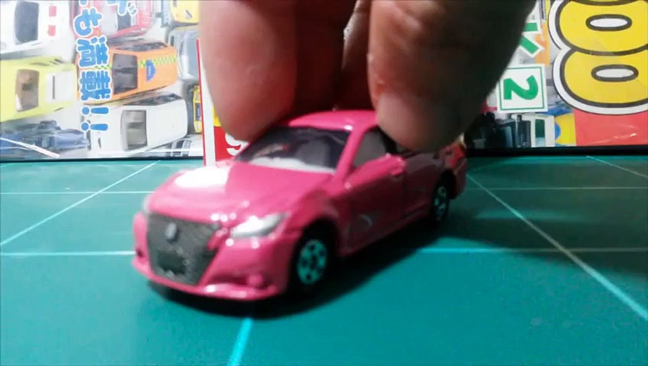 トミカ Tomica No.92 Toyota Crown Athlete - Tomica in 30+ Seconds