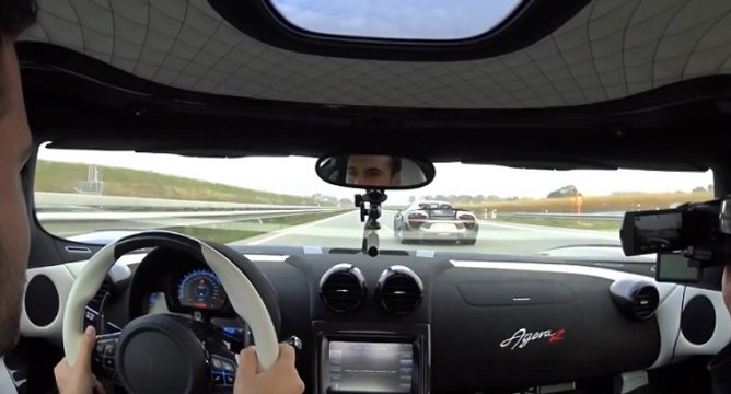 Course entre deux bolides sur une autoroute allemande à 360 km/h