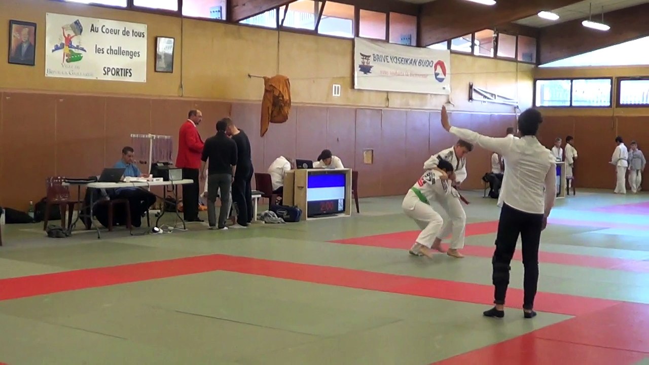Wassim au tournoi de Brive Corrèze - Poules - Novembre 2015
