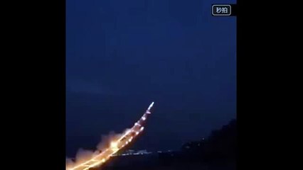 Havai Fişeklerle Gökyüzüne Merdiven Yapmak