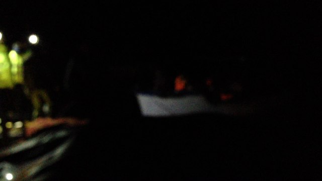 ΑΠΟΣΤΟΛΗ ΛΕΣΒΟΣ: ΒΑΡΚΑ ΜΕ ΠΡΟΣΦΥΓΕΣ 2