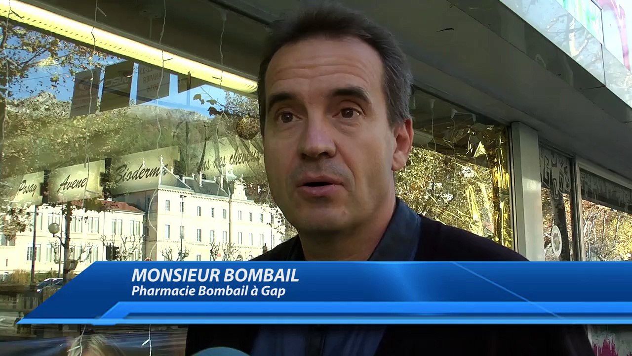 D!CI TV - Les décorations de Noël commencent à arriver dans les vitrines des magasins