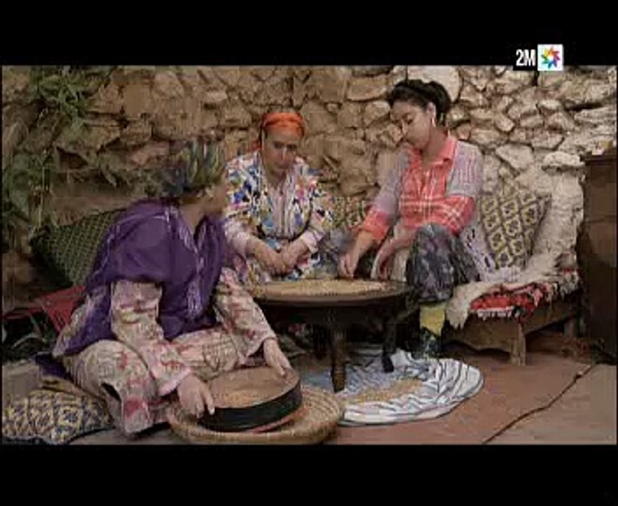 مسلسل مقطوع من شجرة _ الحلقة 16