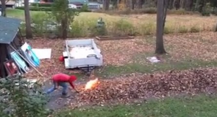 Brûler des feuilles mortes