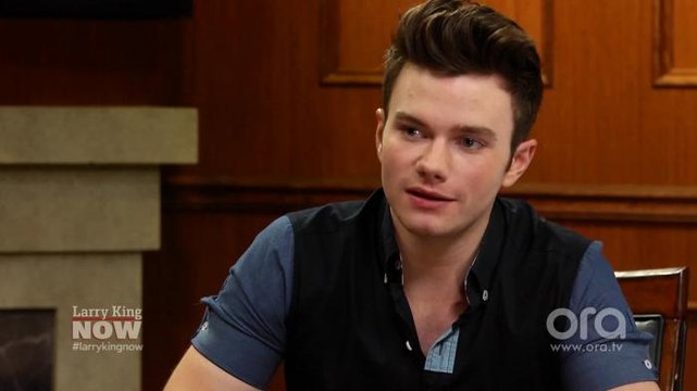 Sign My Baby : Chris Colfer on Crazy Fan Encounters