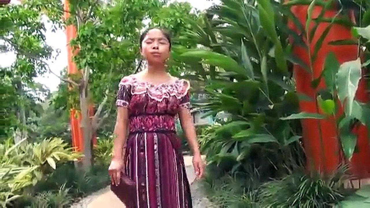 Yolanda Marleny Morales Hermanos míos vídeo clip_1