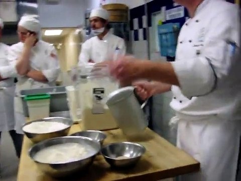 Máy trộn bột ướt, máy trộn bột dẻo, máy trộn bột làm bánh mỳ, bánh bao lh 0934718896