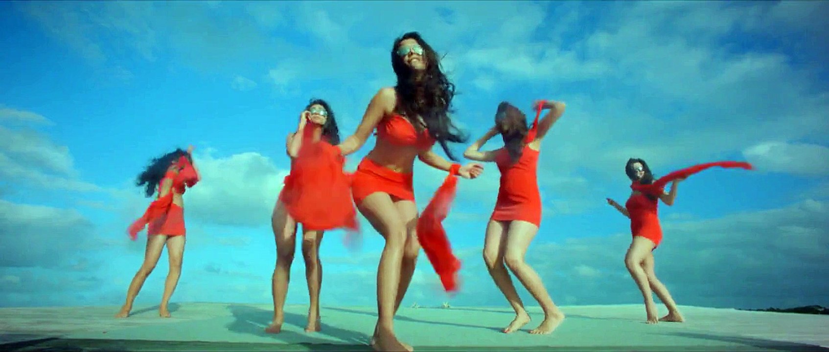 Calendar.Girls.2015.Hindi.720p.HDRiP.999MB.ShAaNiG(1)