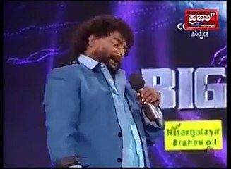 Huccha Venkat speaks to Sudeep on sets of big boss-1OrgsVTrVsM(00h00m45s-00h01m31s)