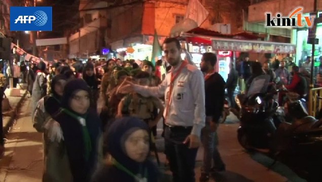 Candelit vigil held for victims of Beirut attacks