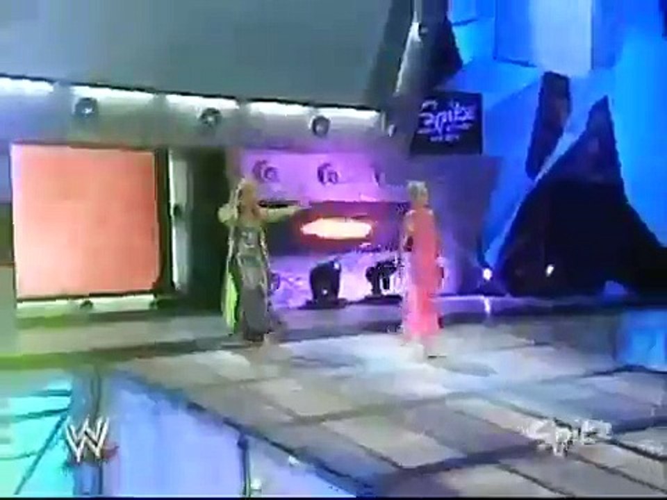Jacqueline vs Molly Holly