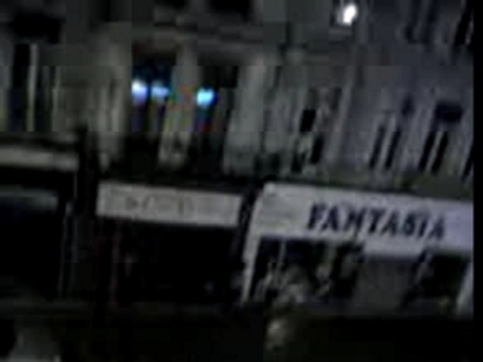 Supercopter pour trente manifestants