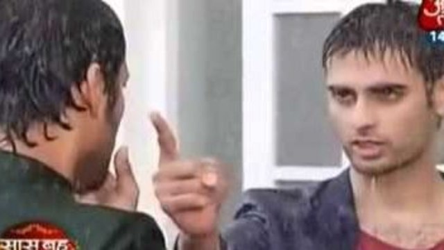 Swaragini - 20th November 2015 - Sanskar ne Di Lakshya ko Maar ne ki Dhamki